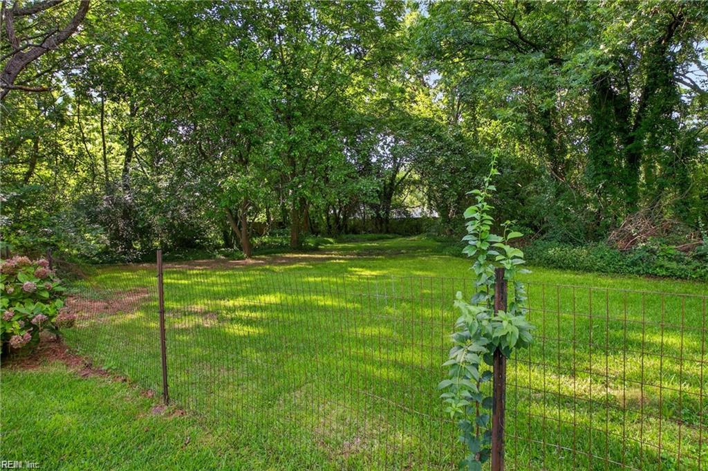 308 Hanbury Ave Property Photo 22