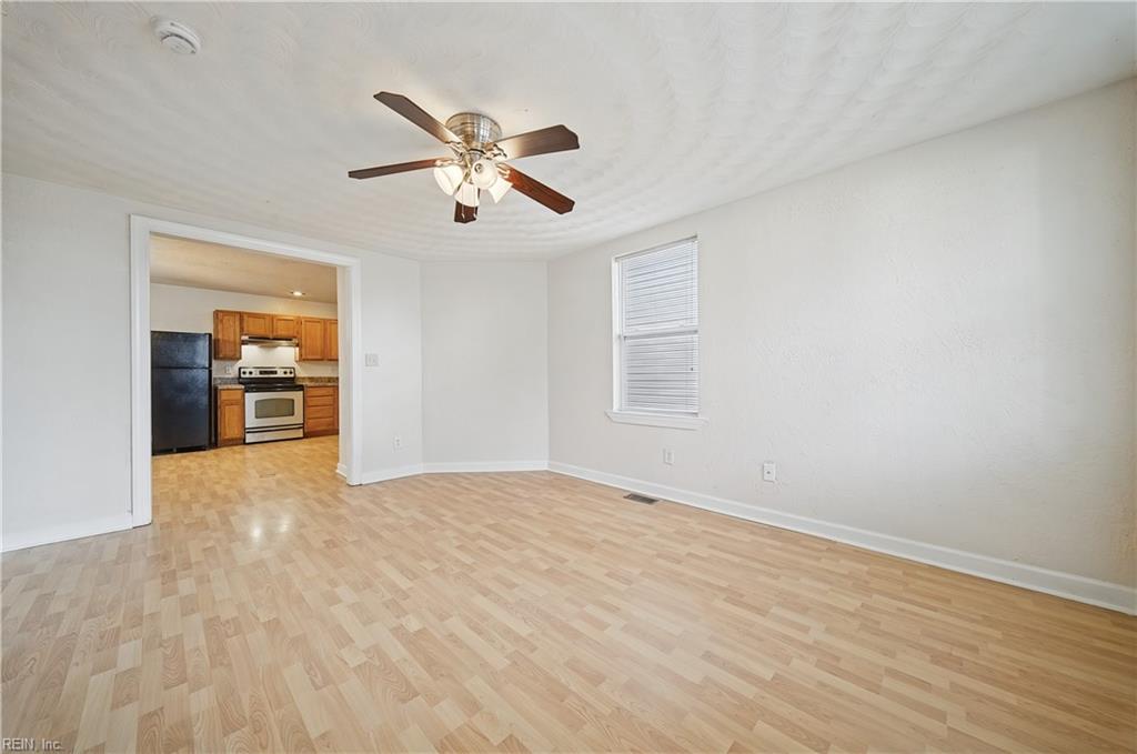 1226 Lindsay Ave Property Photo 4