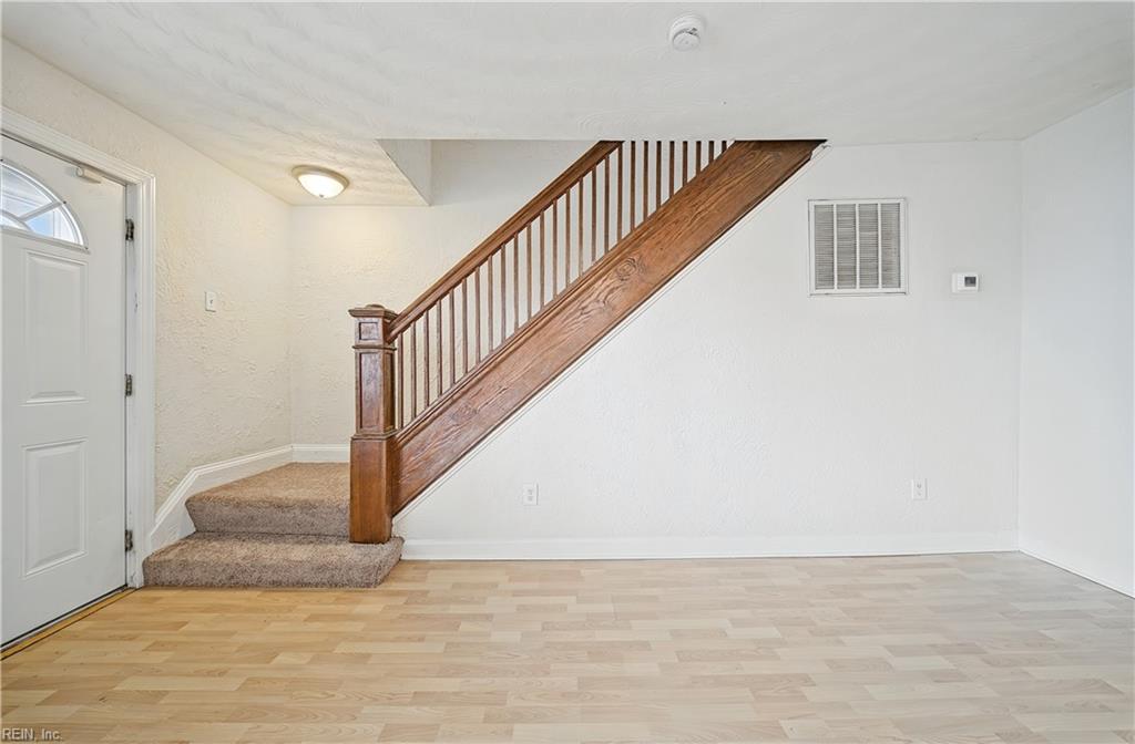 1226 Lindsay Ave Property Photo 5