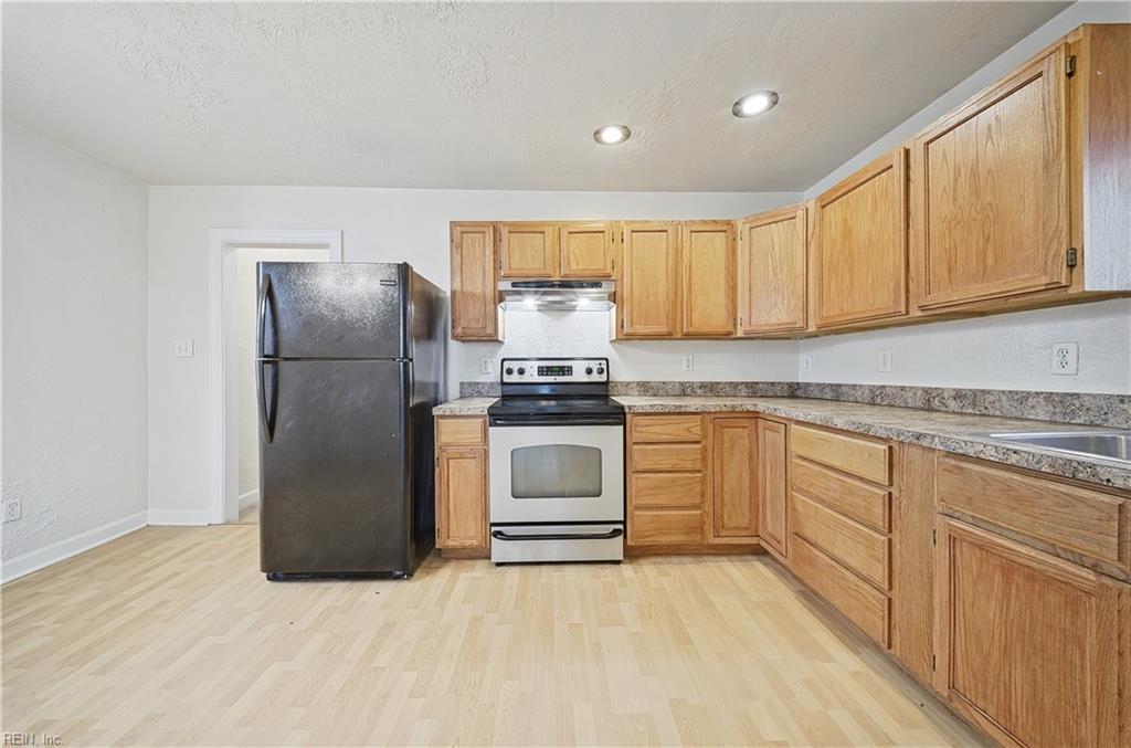 1226 Lindsay Ave Property Photo 9