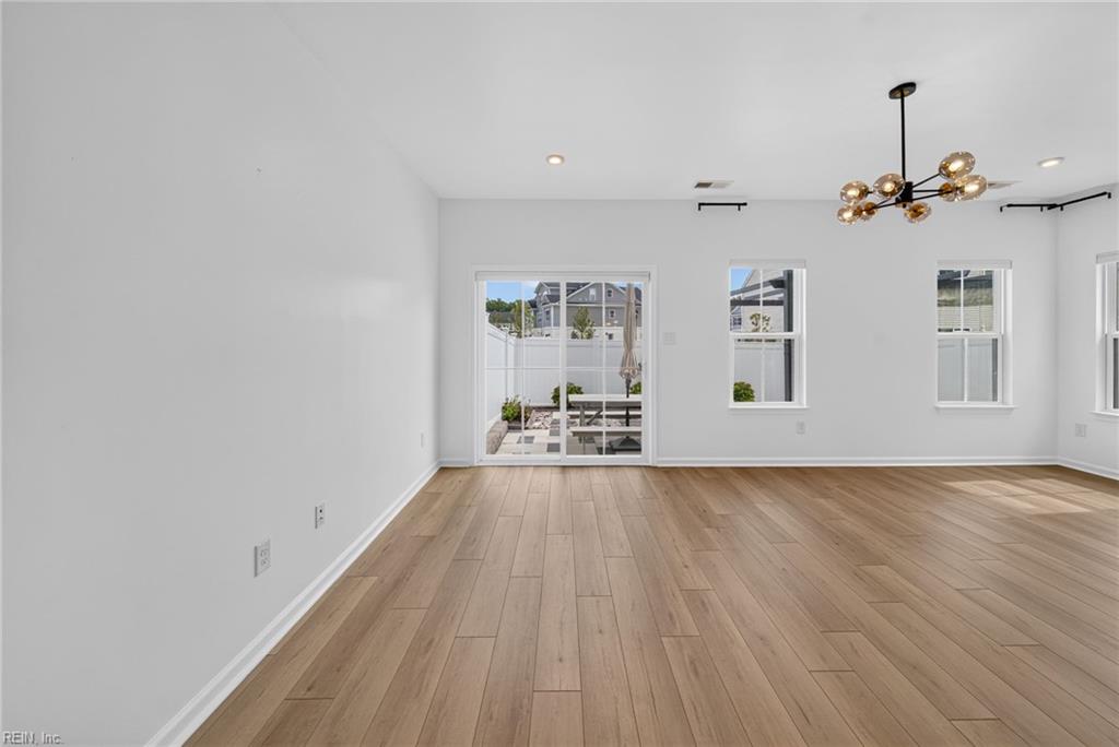 120 Stegg St Property Photo 12