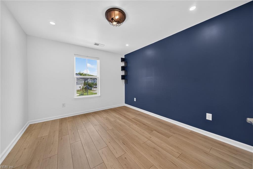 120 Stegg St Property Photo 20
