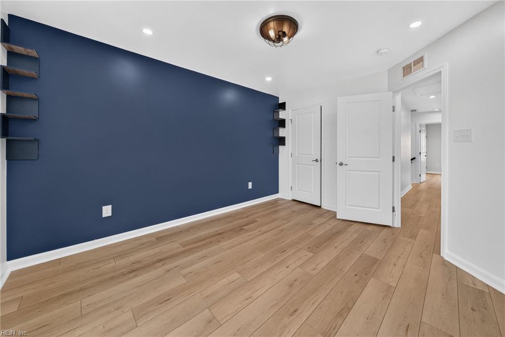 120 Stegg St Property Photo 21