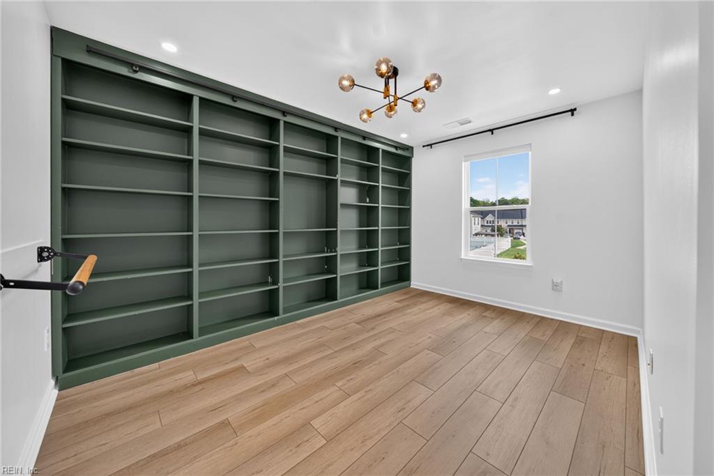 120 Stegg St Property Photo 22