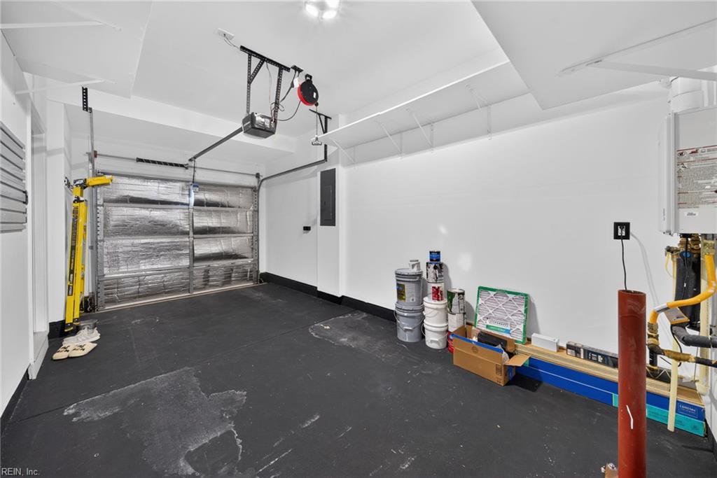 120 Stegg St Property Photo 24
