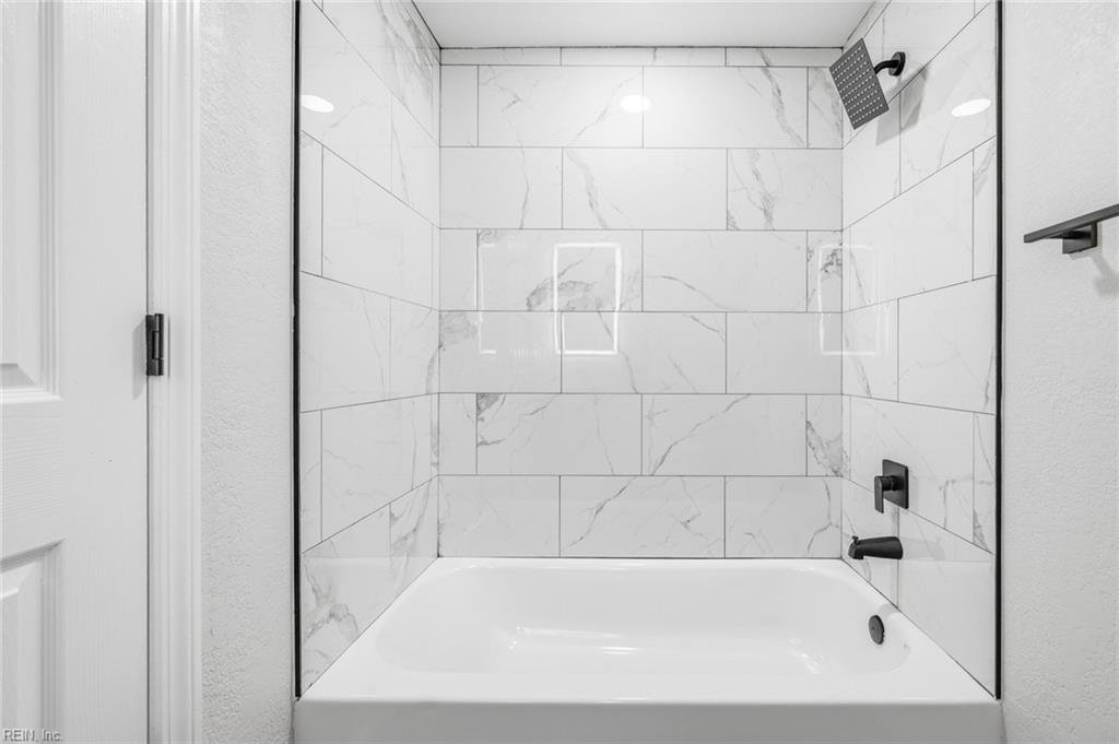 9201 Southwestern Blvd Property Photo 23