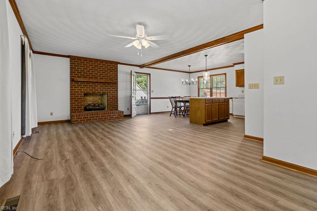 21029 Drake Rd Property Photo 2