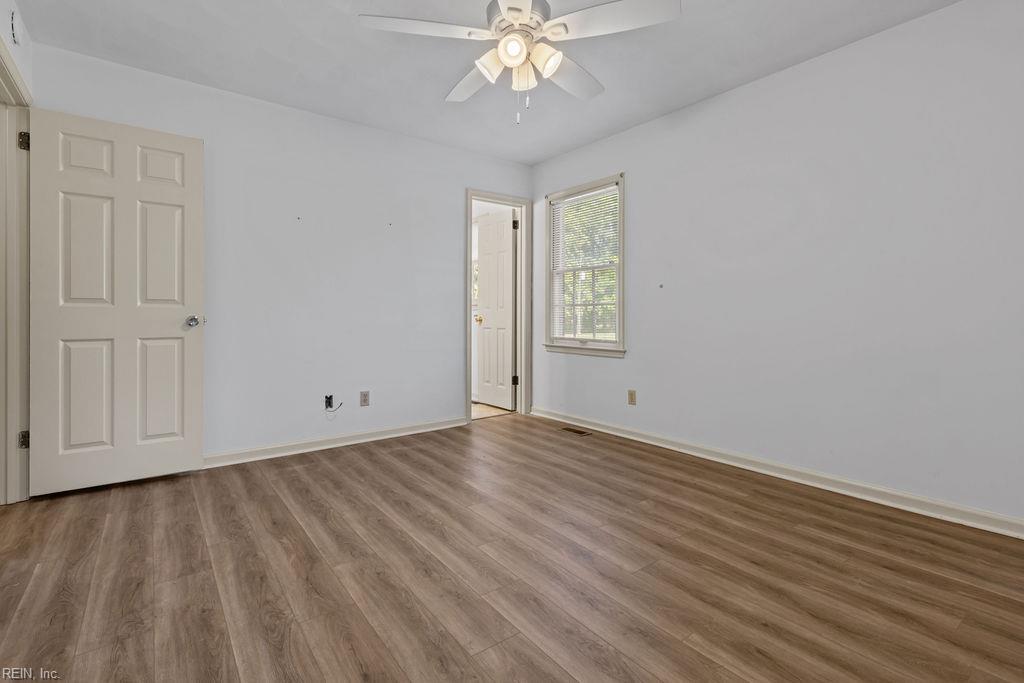 21029 Drake Rd Property Photo 15