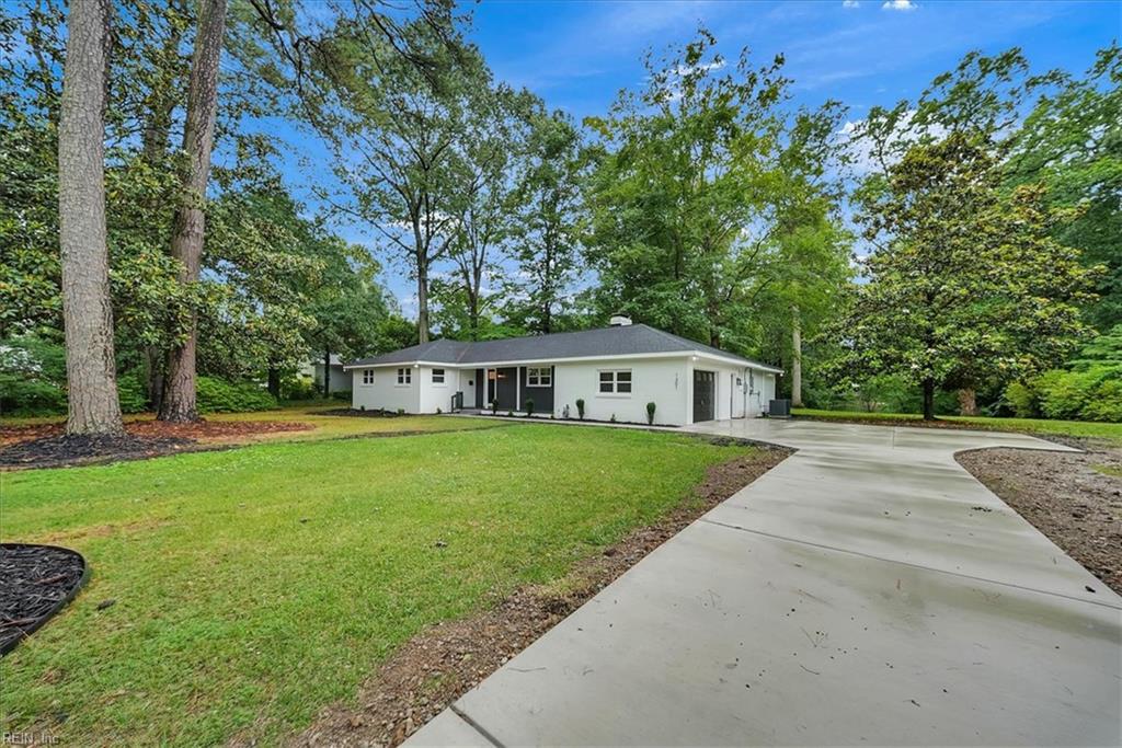 1301 Lakeside Rd Property Photo 3