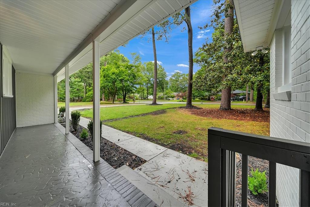 1301 Lakeside Rd Property Photo 4