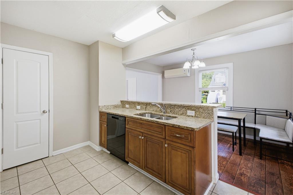 10 Alden Ave Property Photo 5