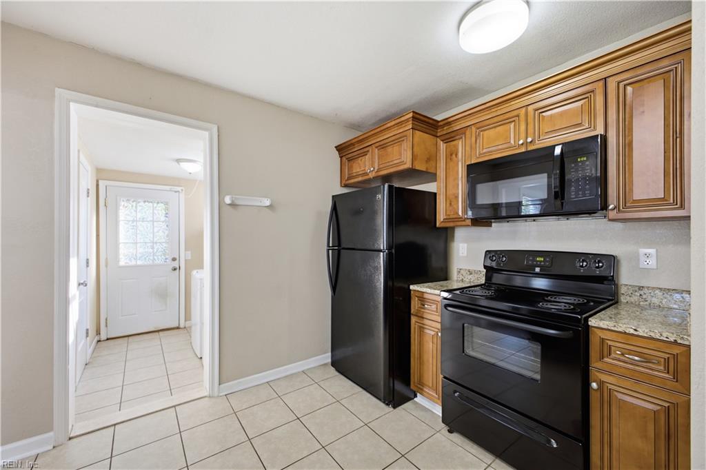 10 Alden Ave Property Photo 7