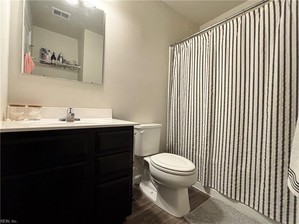 2035 Petersen Way Property Photo 23
