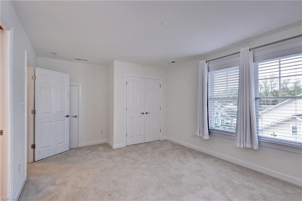 5441 Center St Property Photo 20