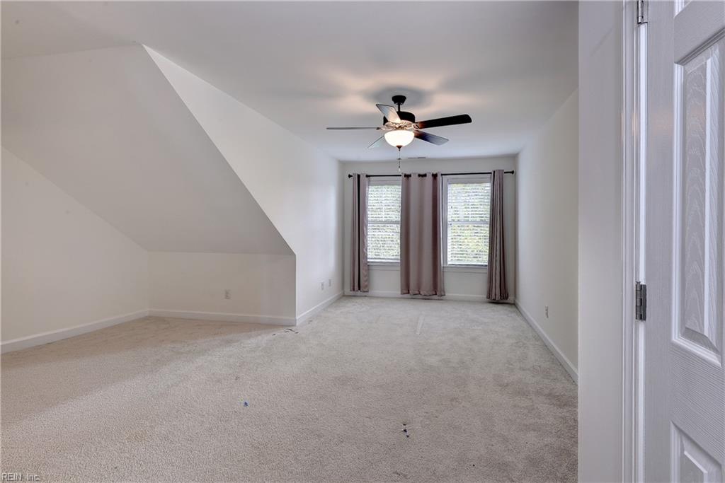 5441 Center St Property Photo 22