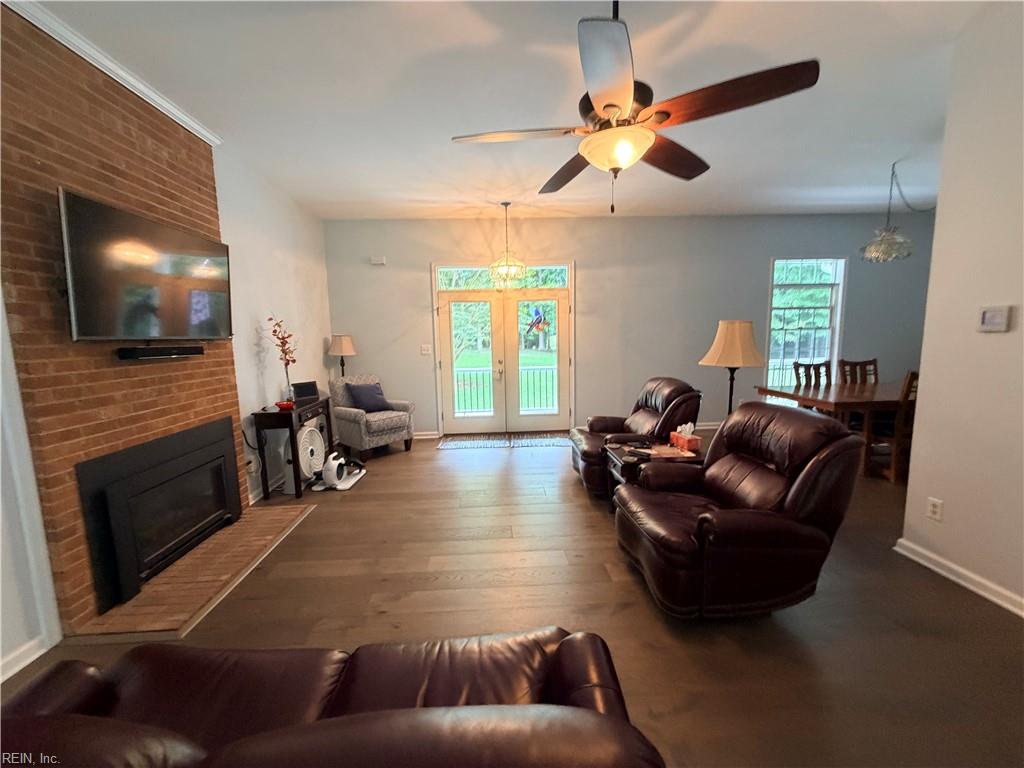 10656 Shelby Ln Property Photo 9