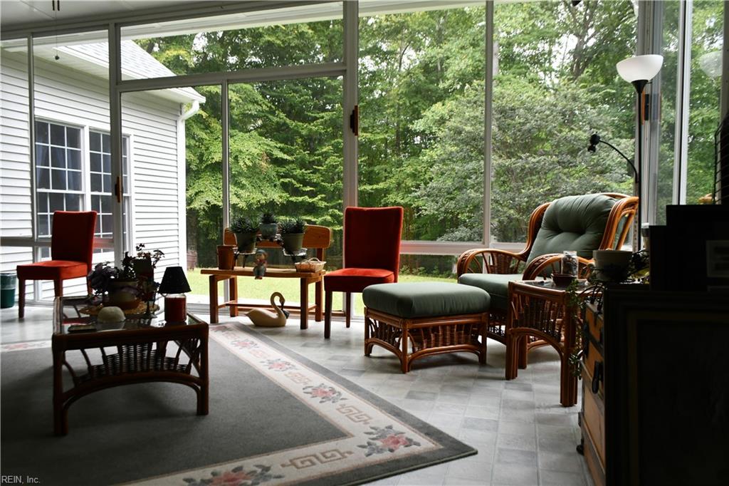 10656 Shelby Ln Property Photo 16
