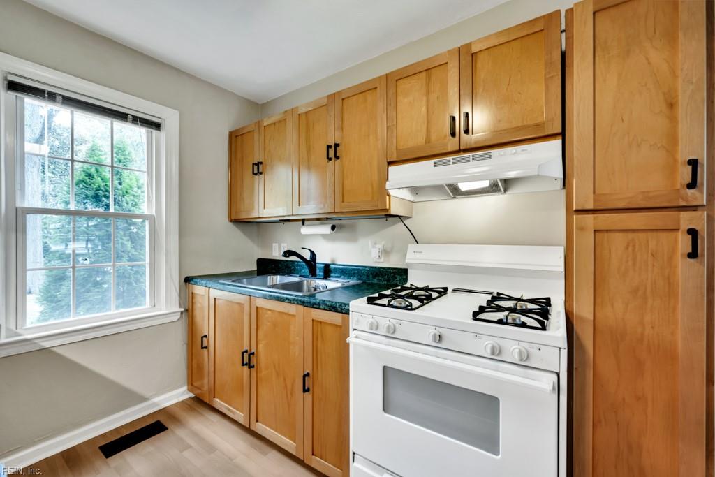 1712 Tarrall Ave Property Photo 9