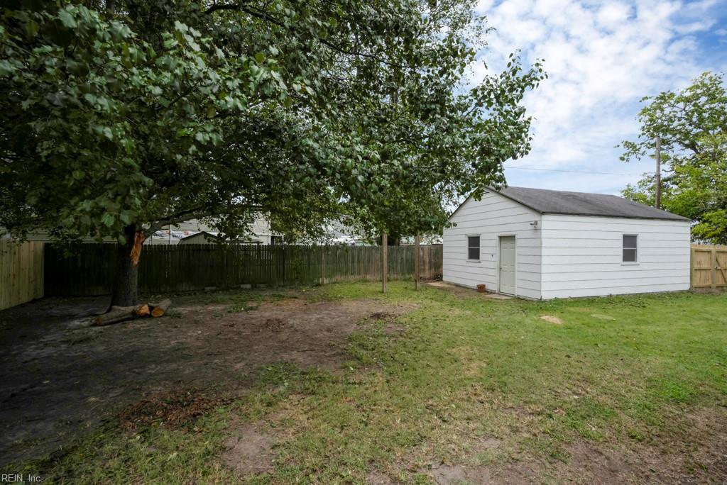 1712 Tarrall Ave Property Photo 32
