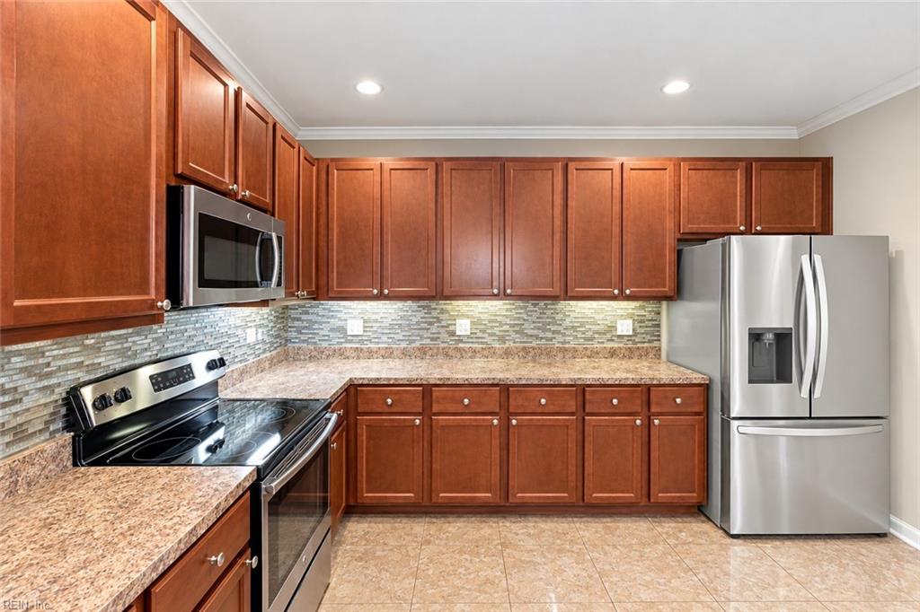 4512 Turnworth Arch Property Photo 7