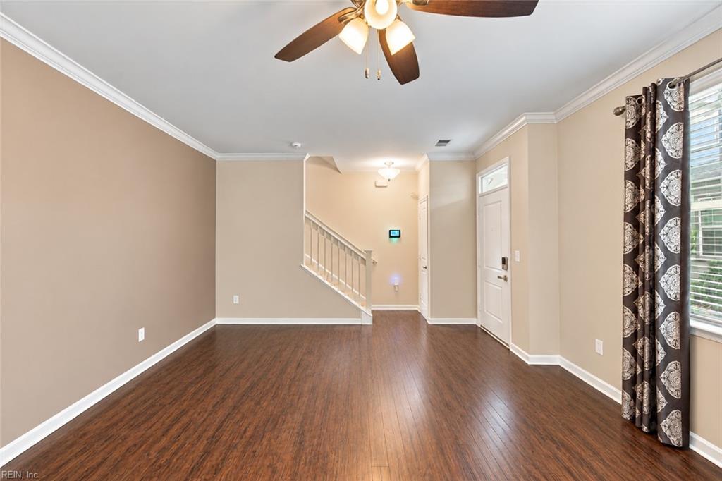 4512 Turnworth Arch Property Photo 12