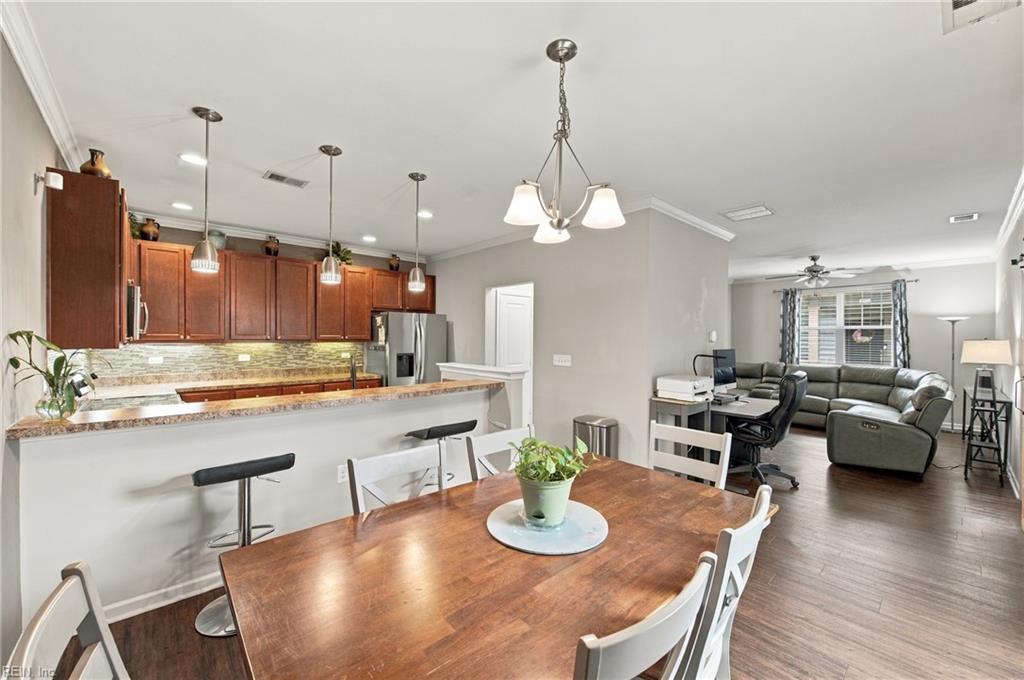 4512 Turnworth Arch Property Photo 17