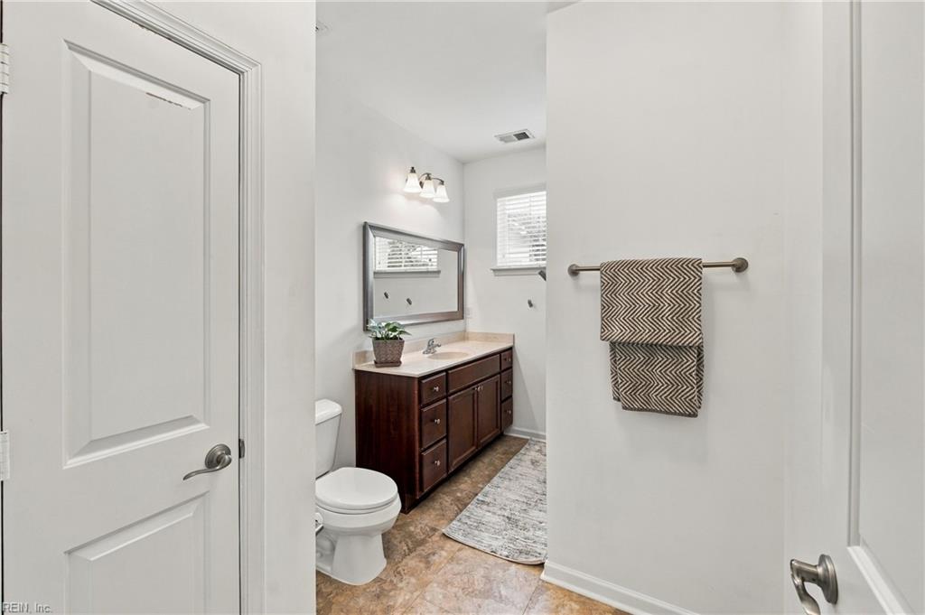 4512 Turnworth Arch Property Photo 26