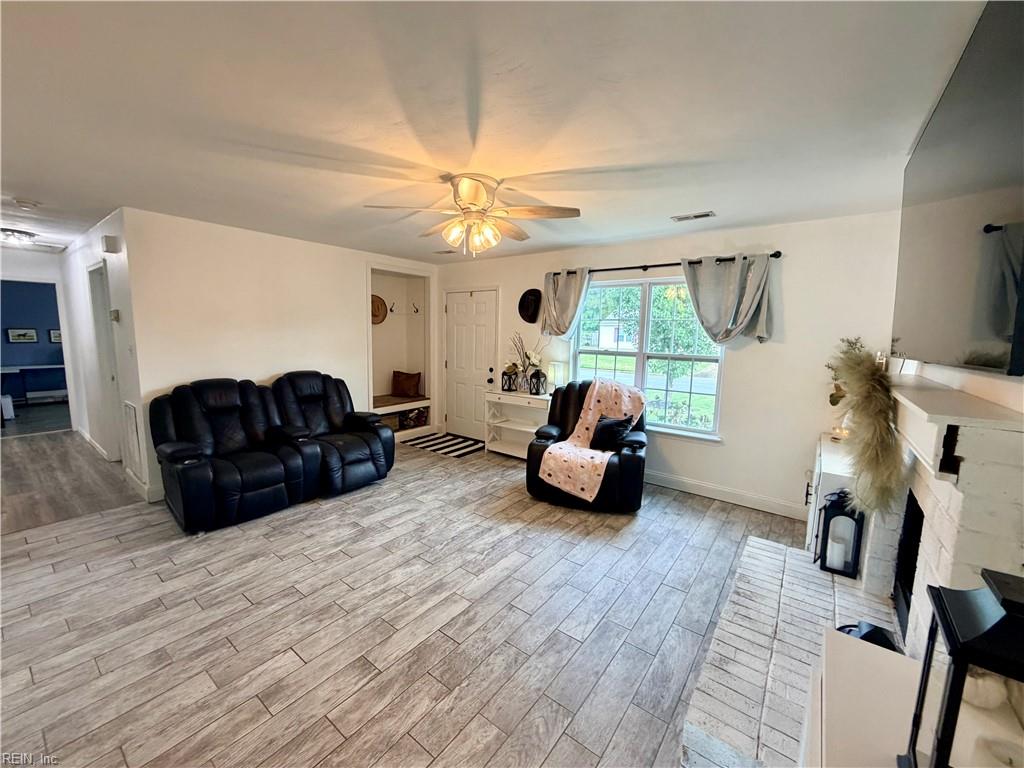 3605 Mostiler Pl Property Photo 9