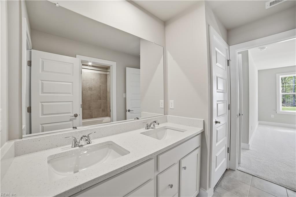 1405 Wharf Hill Dr Property Photo 11