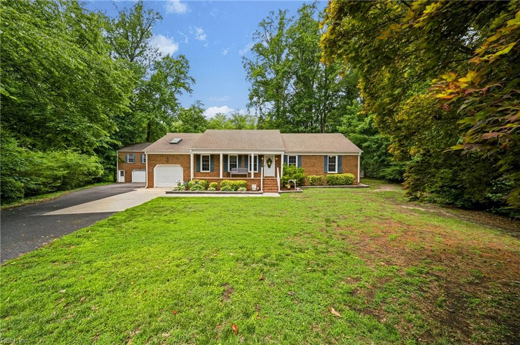 1345 Oak Ridge Dr Property Photo 1