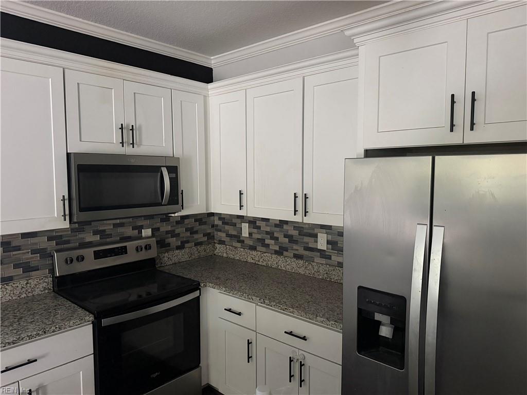 1814 Bracey St Property Photo 6