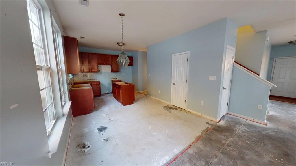 4199 Taught Line Loop Property Photo 8