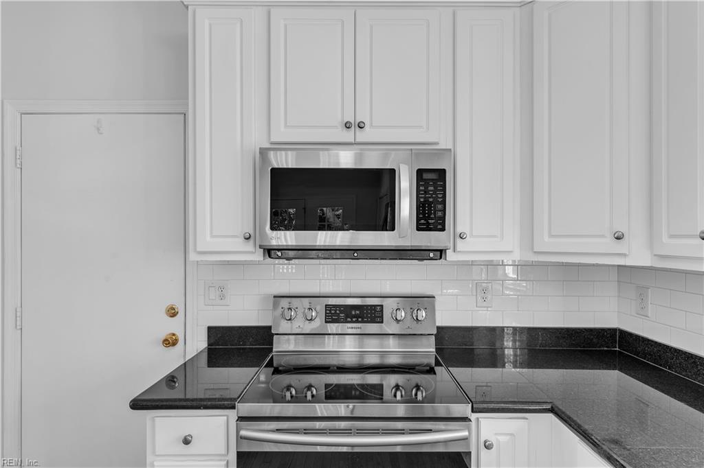 949 Oakland Ave Property Photo 15