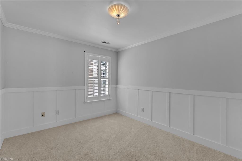 949 Oakland Ave Property Photo 28