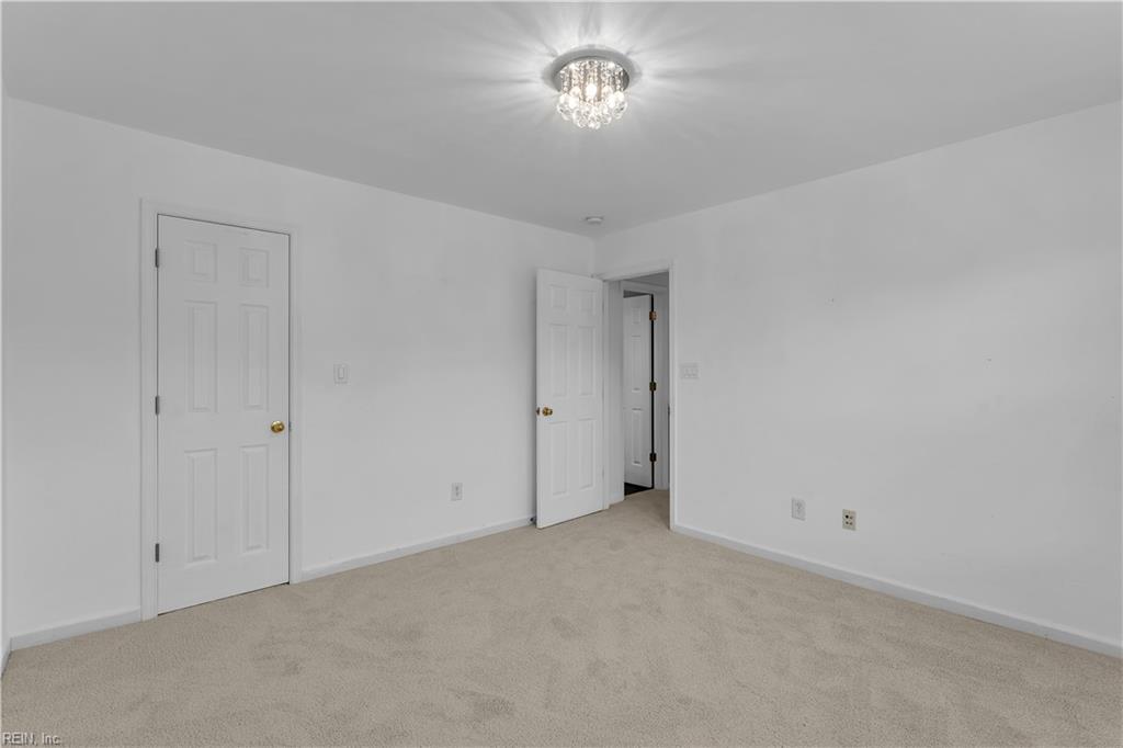 949 Oakland Ave Property Photo 30
