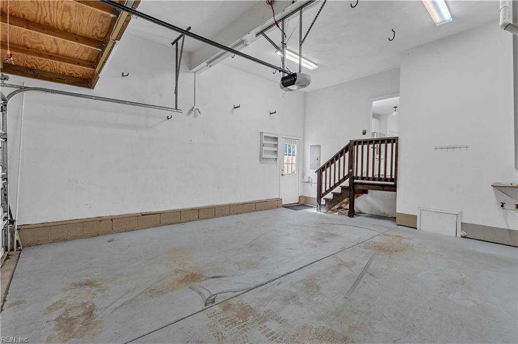 949 Oakland Ave Property Photo 37