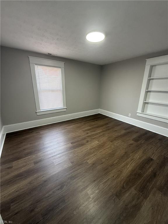 180 W Balview Ave Property Photo 3