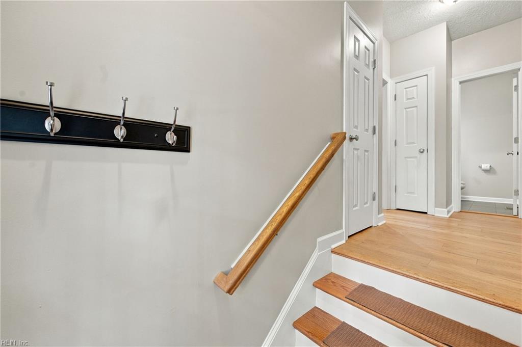303 Herman Melville Ave Property Photo 22