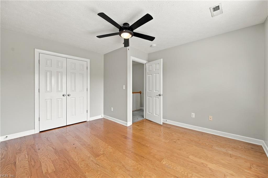 303 Herman Melville Ave Property Photo 29