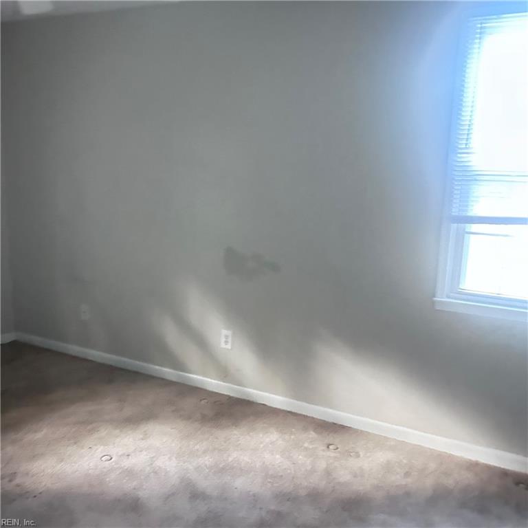 7 White Oak Trl Property Photo 3