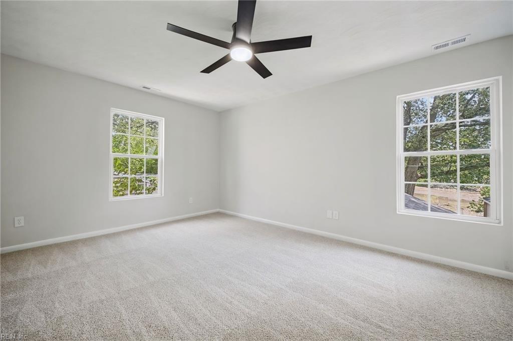 105 Wythe Crescent Dr Property Photo 22