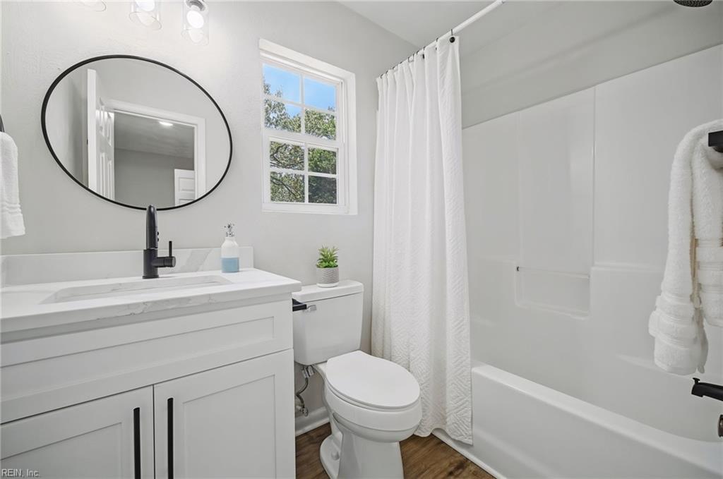 105 Wythe Crescent Dr Property Photo 24