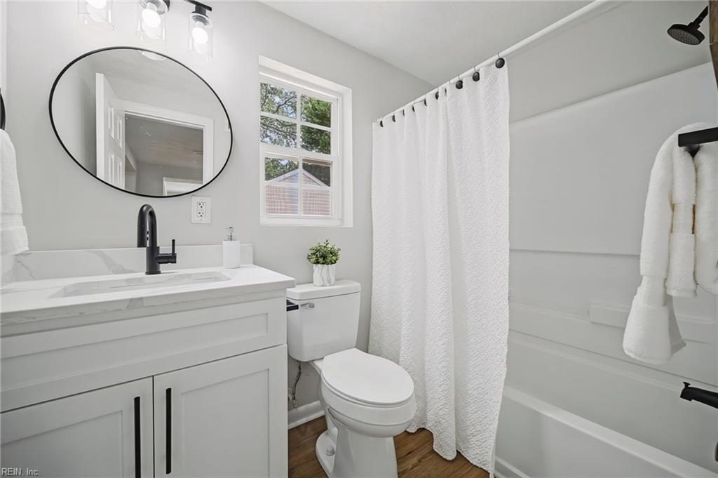 105 Wythe Crescent Dr Property Photo 25