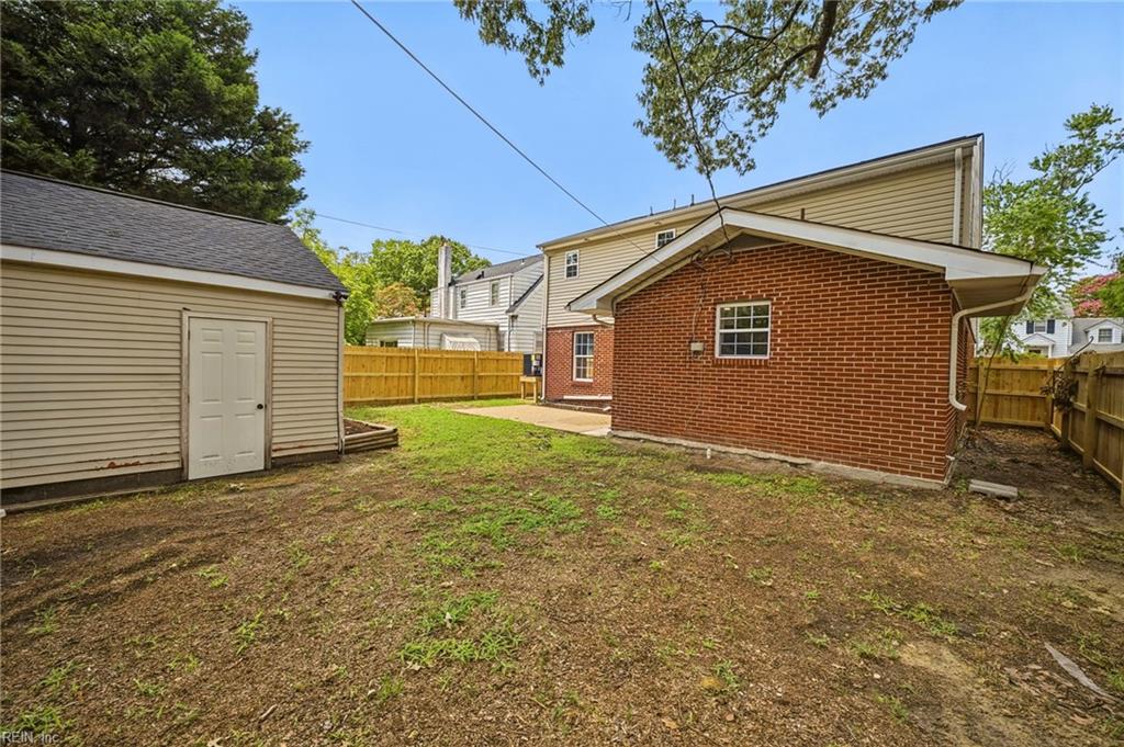 105 Wythe Crescent Dr Property Photo 34