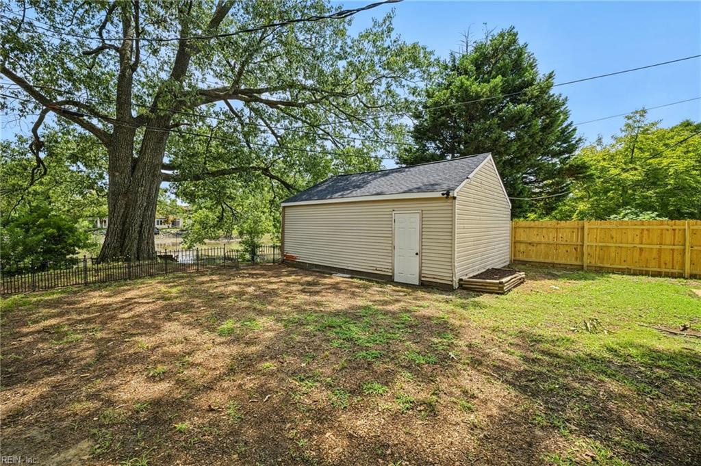 105 Wythe Crescent Dr Property Photo 35