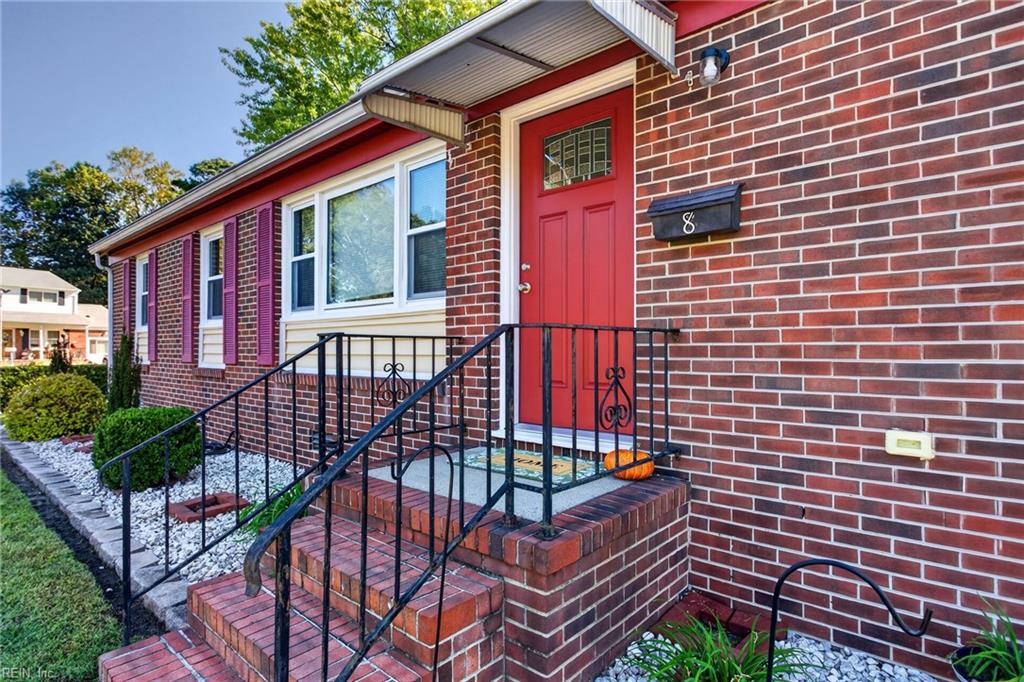8 Julia Ter Property Photo 2