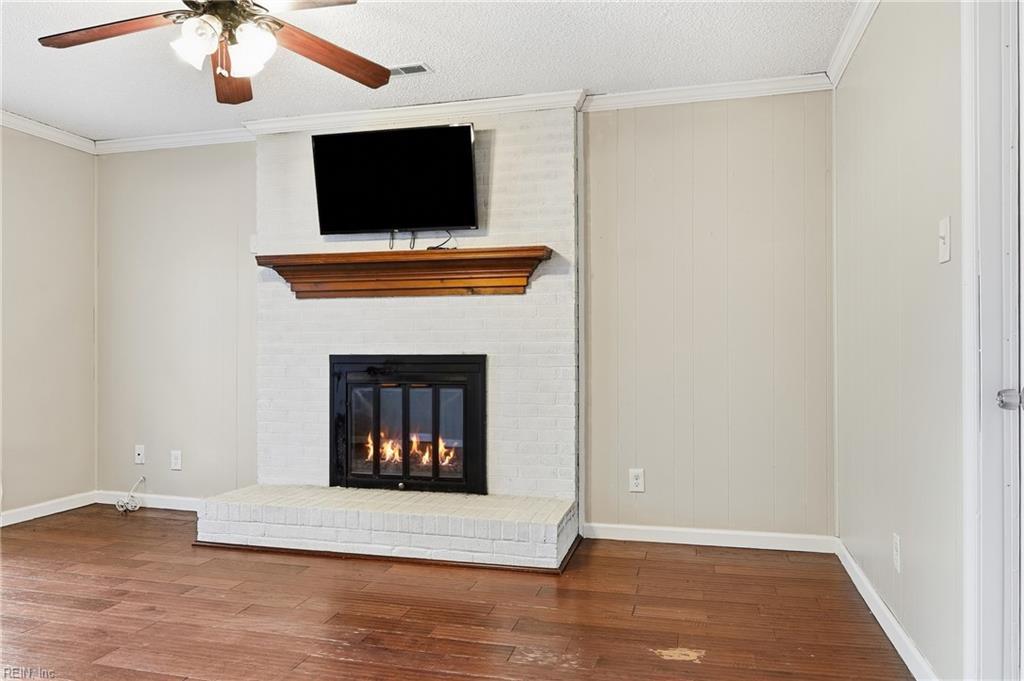 4865 Halwell Dr Property Photo 10