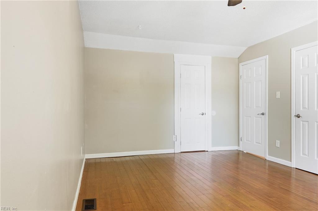 4865 Halwell Dr Property Photo 16