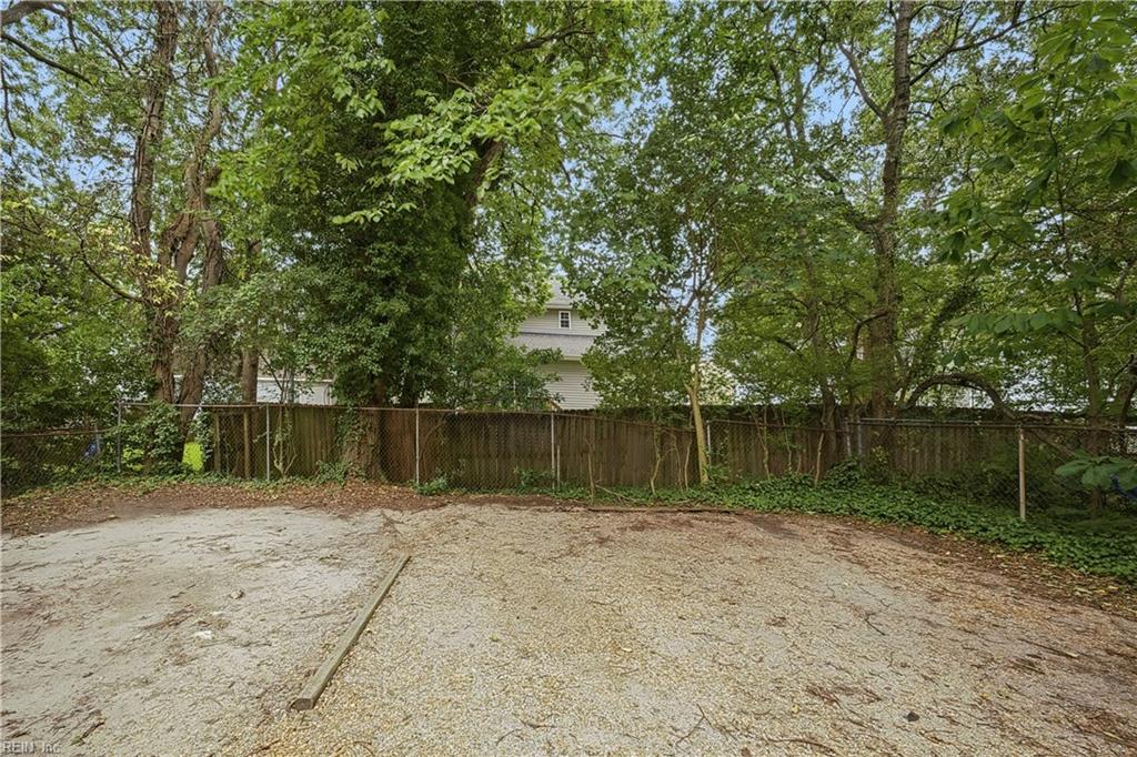 409 38th Street St Property Photo 43