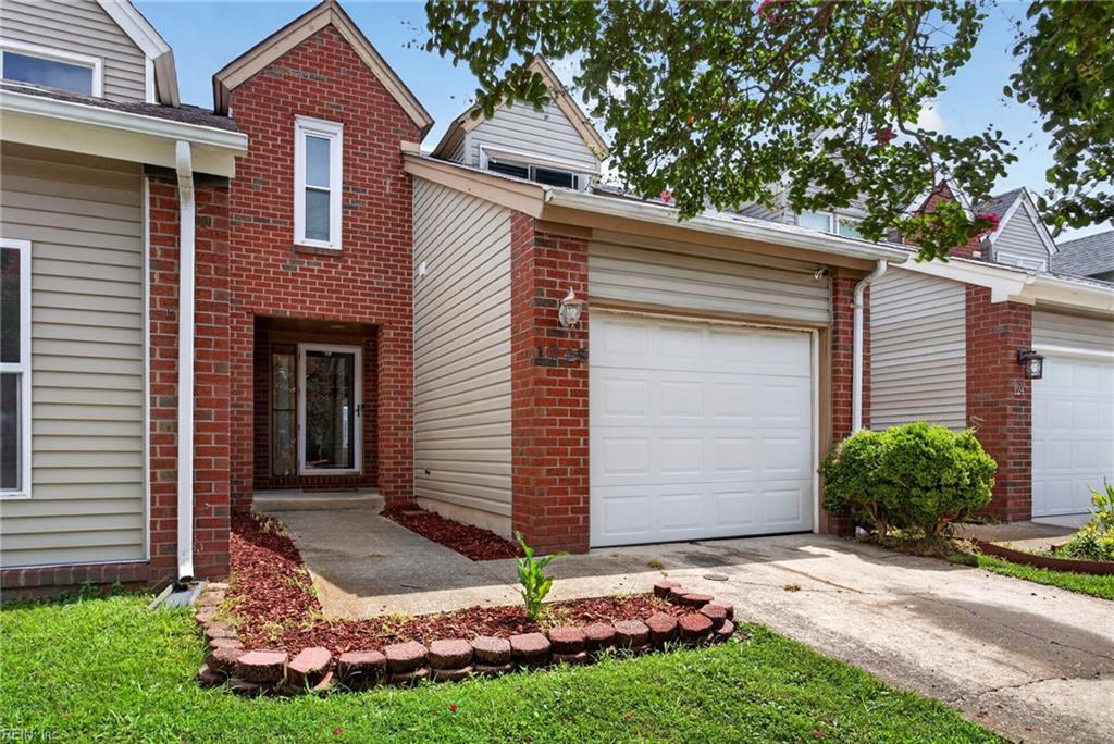1245 Hillock Xing Property Photo 1
